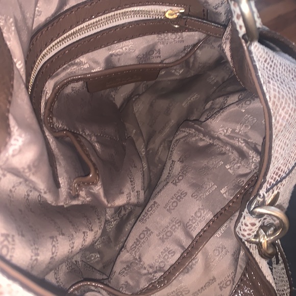 Michael Kors Purse - Picture 7 of 7